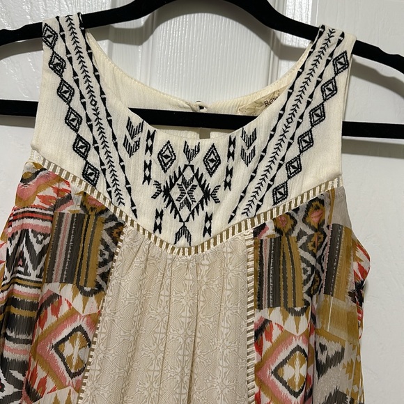 Rewind Aztec Style Dress - Picture 2 of 9